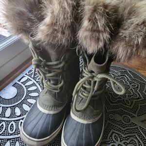 Sorel "Joan of Arctic" snow boots
